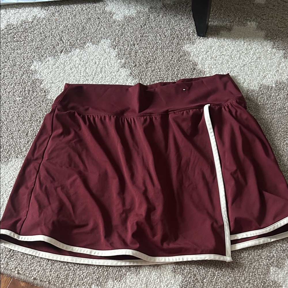 Old Navy Burgundy Active Skirt with White Accents